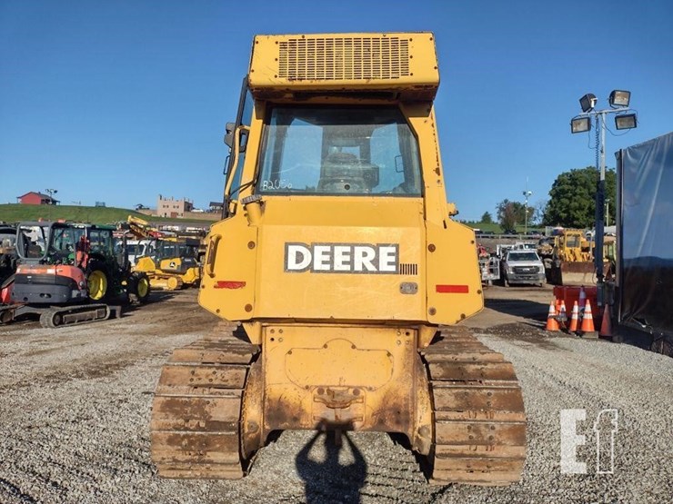 2002-deere-700h-lt-image-4