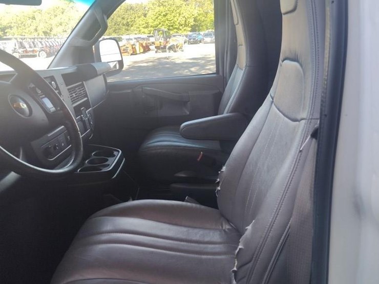 2020-chevrolet-2500-image-7
