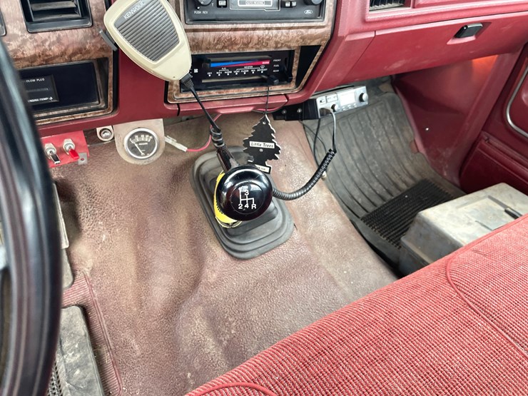 1985-ford-f350-xl-image-45