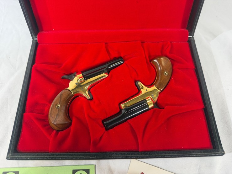 #24-•-set-of-colt-lord-derringer-pistols-image-4
