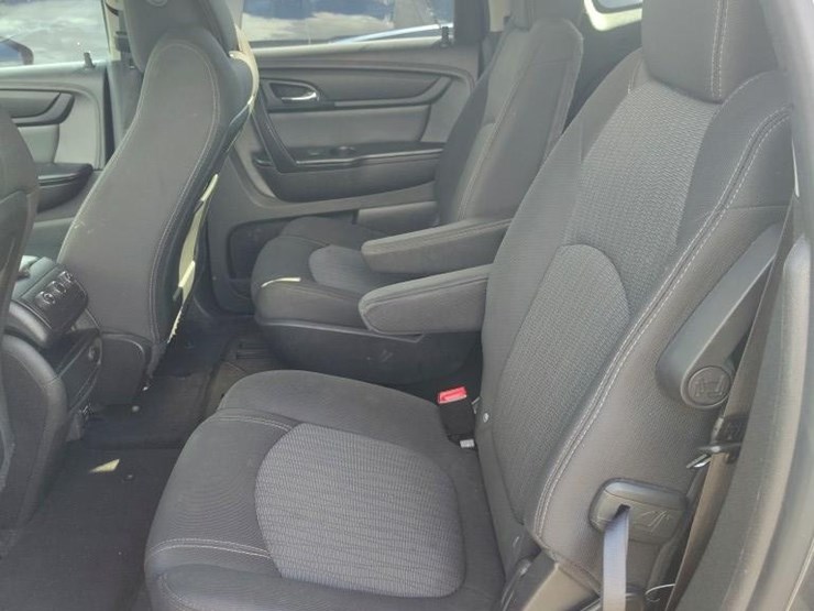 2014-chevrolet-traverse-image-5