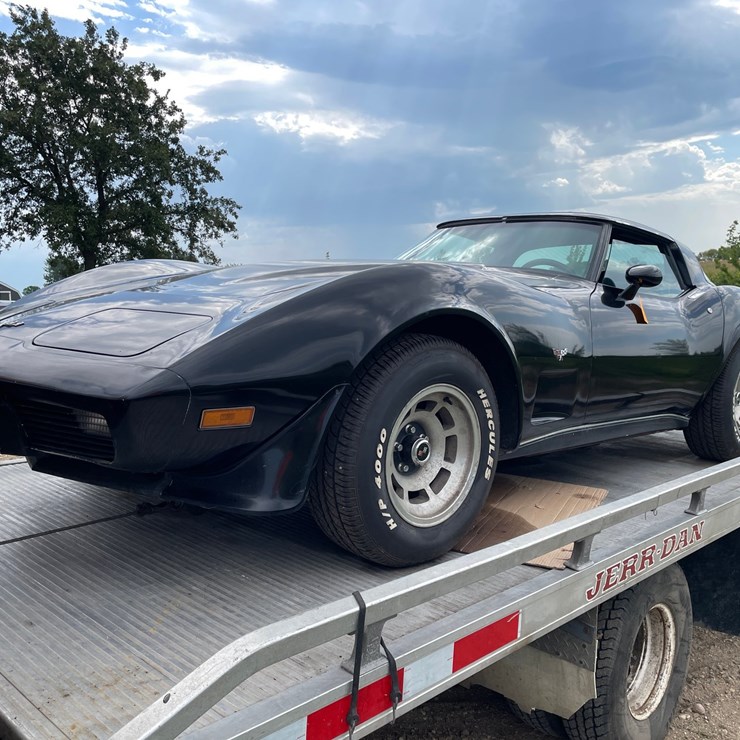#9074 • 1979 Chevrolet Corvette L-48 (Has MN Title) (Huchinson, MN)