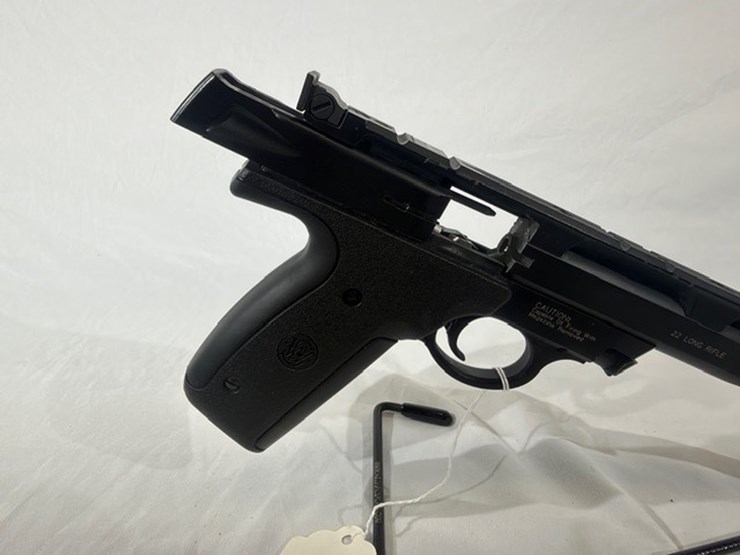 #16-•-smith-&-weson-22a-pistol-image-31
