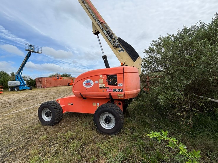 jlg-600s-image-6