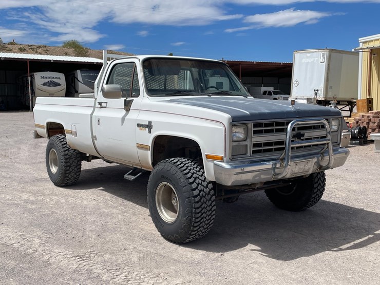 #1057-•-1986-chevrolet-ck10-(has-nm-title)-(on-site-in-las-cruces,-nm)-image-3
