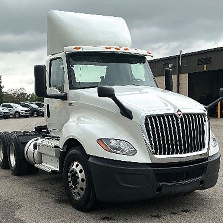 2019 INTERNATIONAL LT