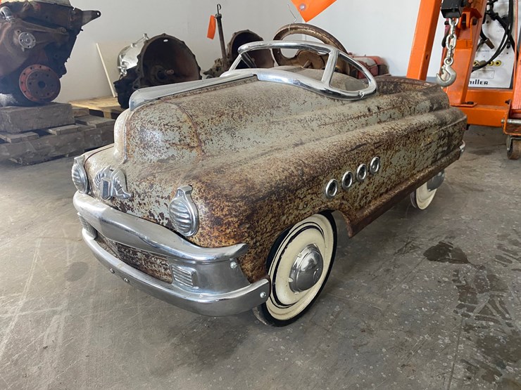 #7470-•-1950-pedal-car-made-by-murray-(arpin,-wi)-image-1