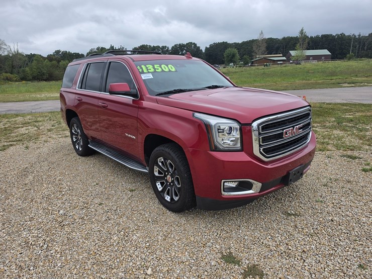 2015-gmc-yukon-image-18