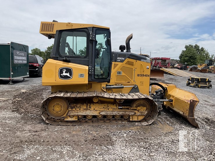 2021-deere-650k-lgp-image-5