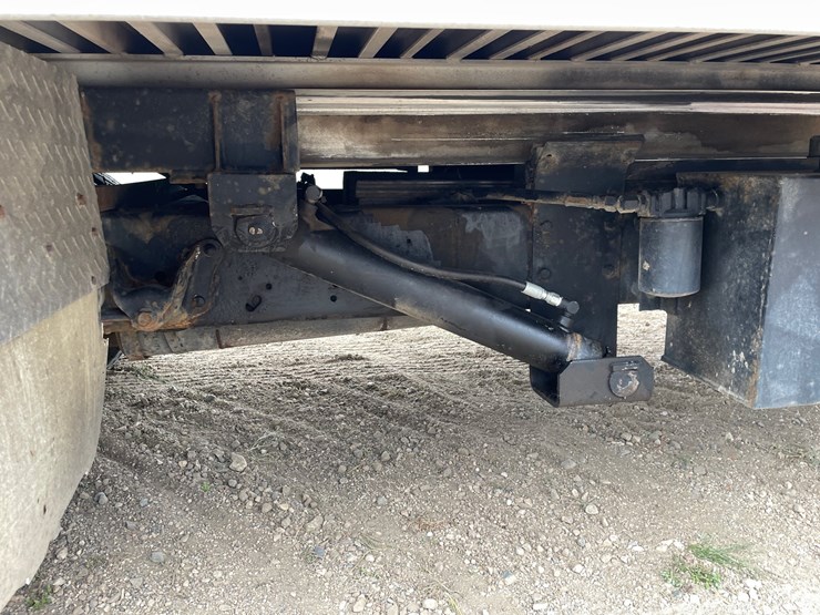 1985-ford-f350-xl-image-28