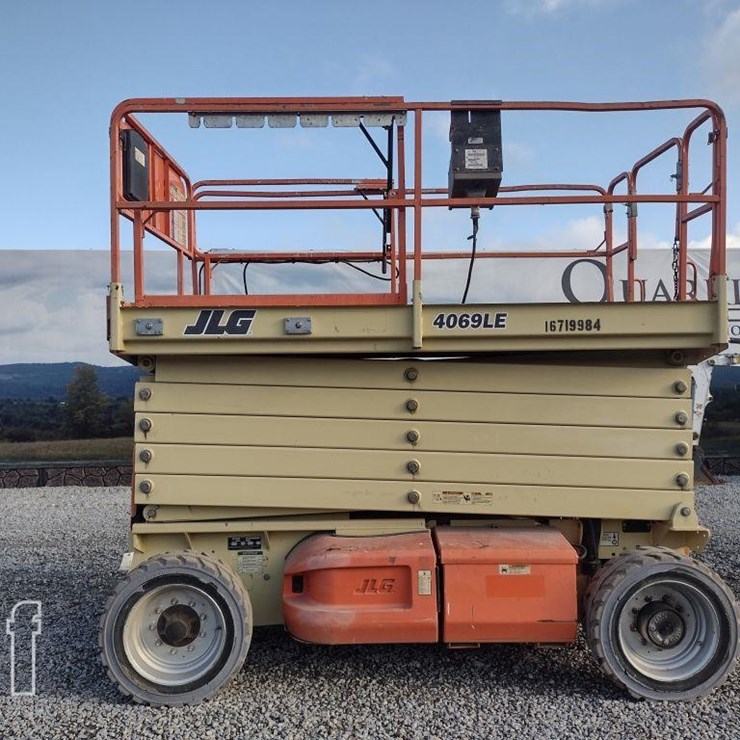 JLG 4069LE