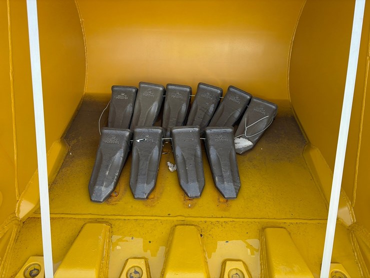 komatsu-pc350-image-5