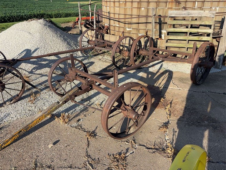 john-deere-running-gear-image-1