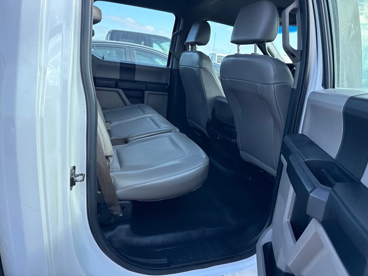 2015-ford-f150-image-19
