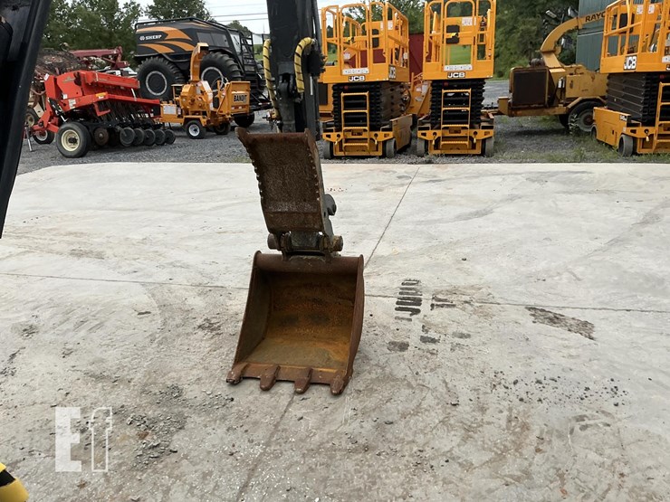 2022-deere-50g-image-11