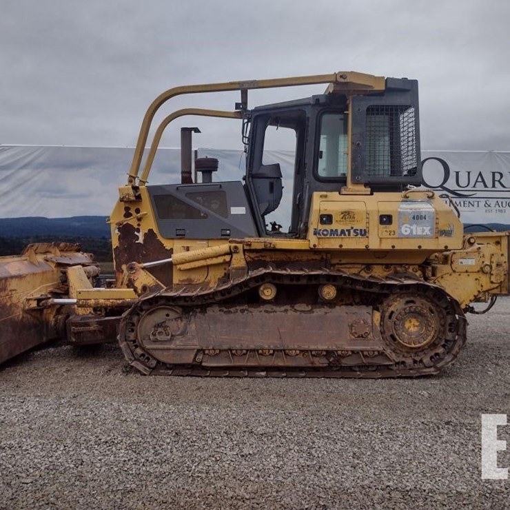 KOMATSU D61EX-15E0