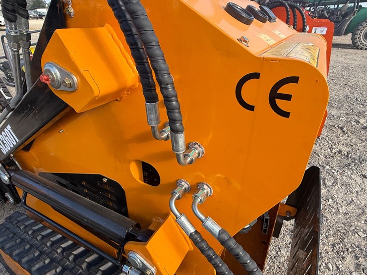#81-•-sdlool-sl360t-stand-on-skid-steer-loader-360tj260850-inv#55116-image-7
