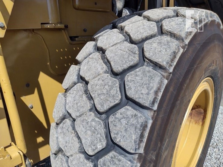 2006-caterpillar-930g-image-18