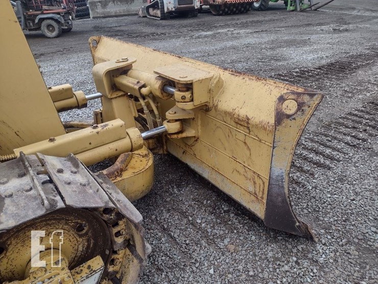 1995-caterpillar-d3c-xl-iii-image-21