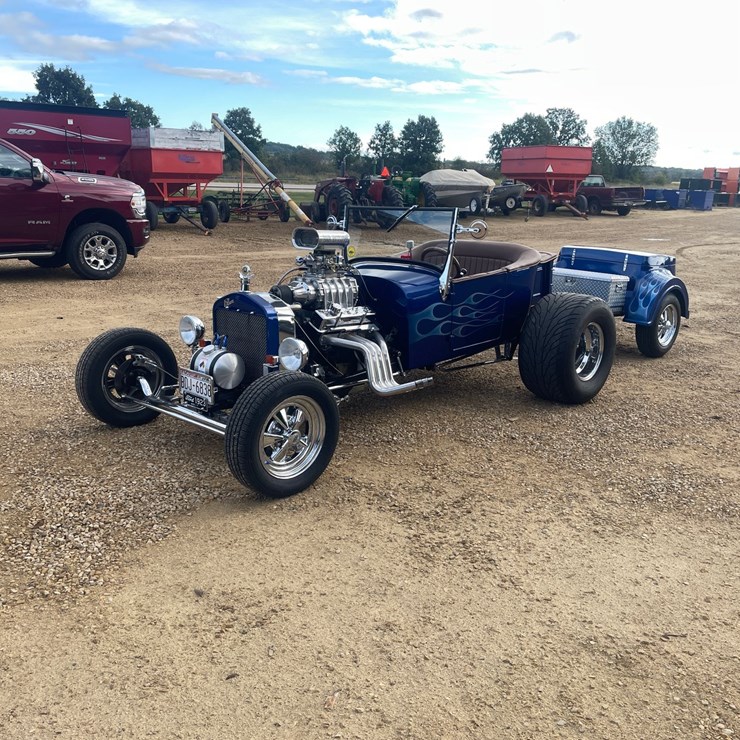 #7900 • 1923 Ford T-Bucket "Bad Attitude" and 2003 CMT Manufacturing Trailer (Has WI Title) (Downing, WI)