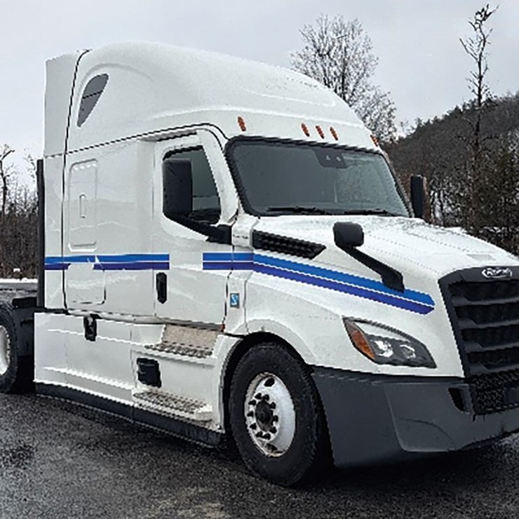 2023 FREIGHTLINER CASCADIA 126