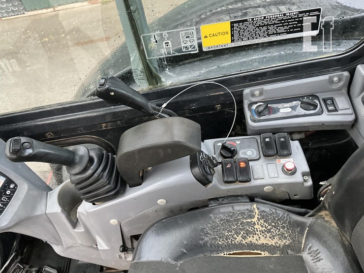 2018-kubota-kx057-4-image-16