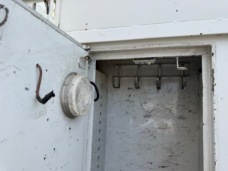 2013-international-durastar-4300-image-38