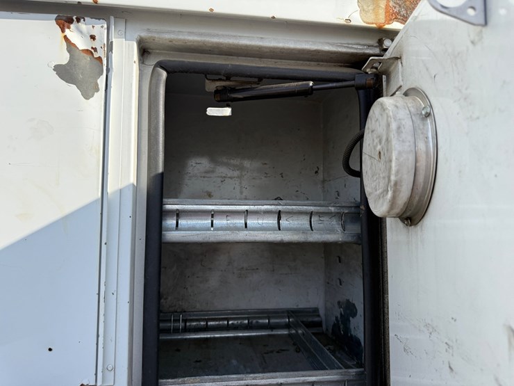 2013-international-durastar-4300-image-48