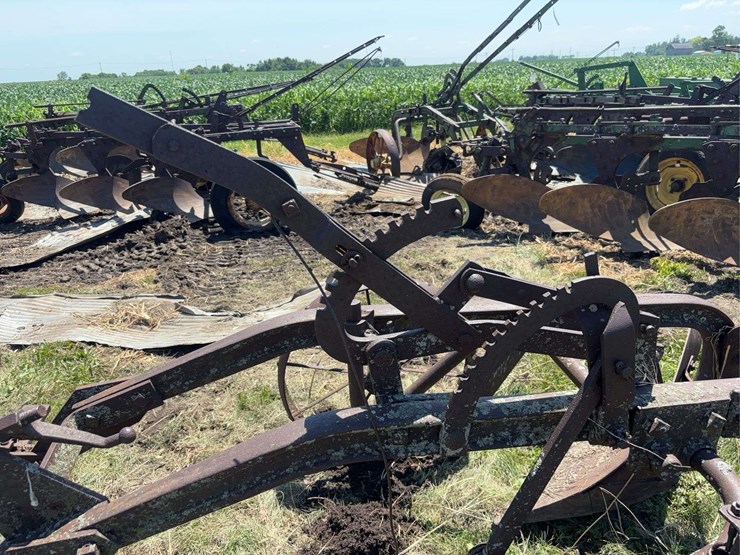 john-deere-14-image-22