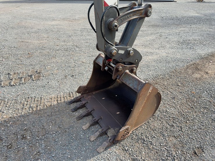 2013-volvo-ecr58d-image-9