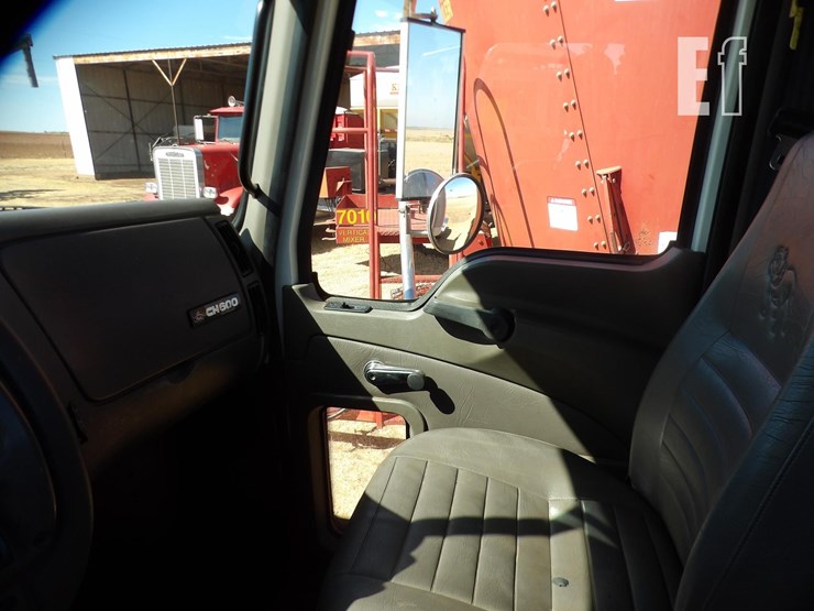 2003-mack-ch600-image-21