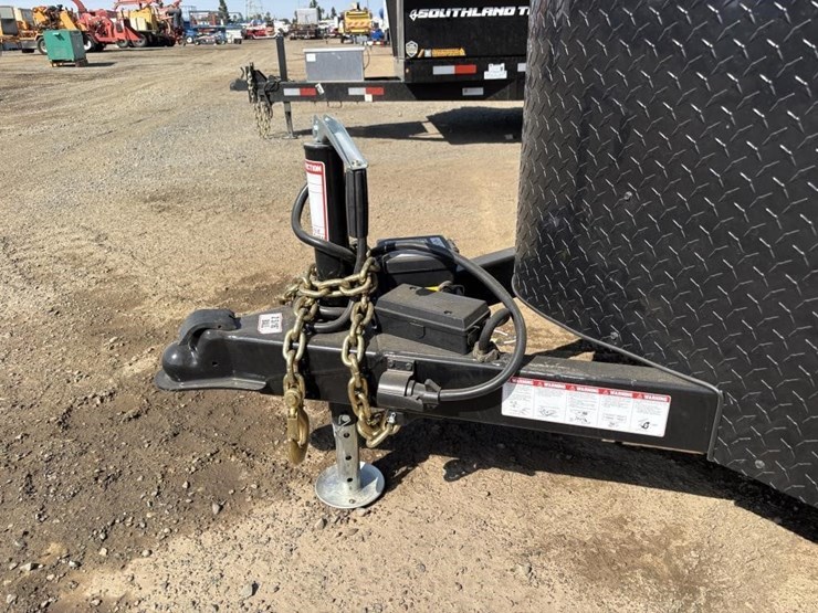 2027-southland-lcht35-718v-86-enclosed-trailer-image-9