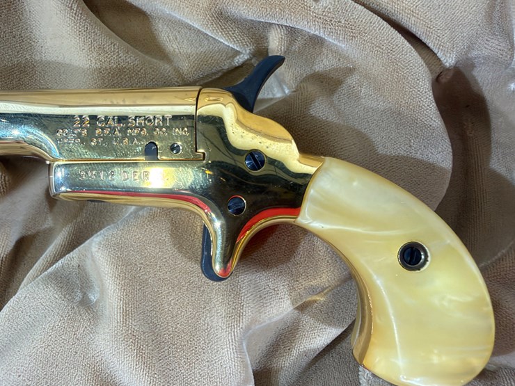 #23-•-set-of-colt-lady-derringer-pistols-image-9