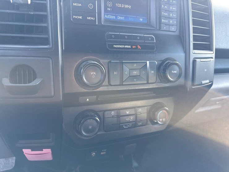 2015-ford-f150-image-35