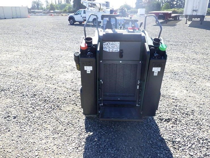 2026-stag-tl450-skid-steer-tracked-loader-image-4