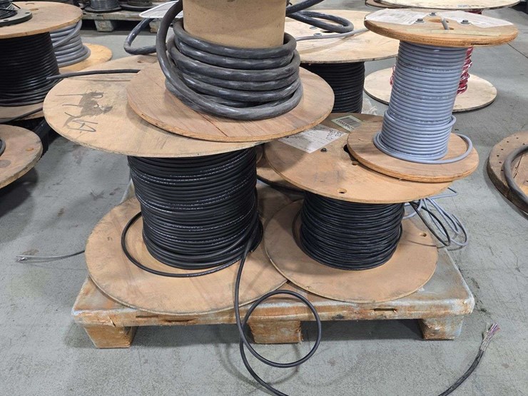 pallet-of-various-size-wires,-24awg-2-pair,-jkt-grey-300-volt,-60c-rohs,-belden-wire-and-cable-company,-18-awg-wire,-image-3
