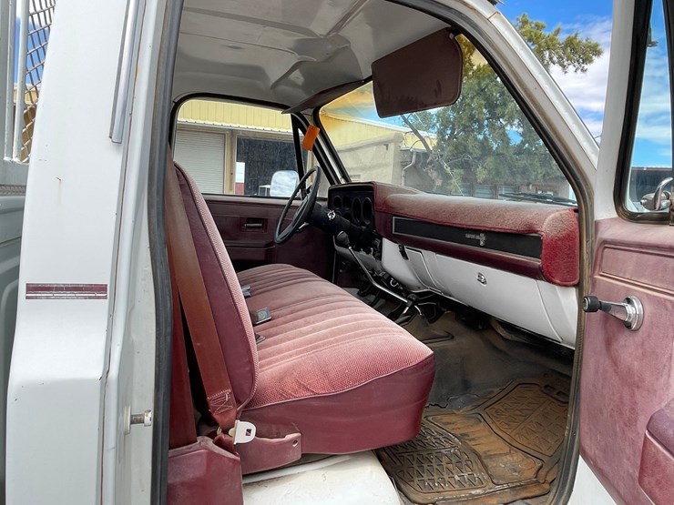 #1057-•-1986-chevrolet-ck10-(has-nm-title)-(on-site-in-las-cruces,-nm)-image-65