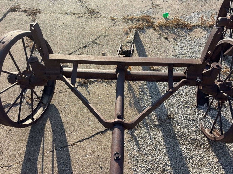 john-deere-running-gear-image-13