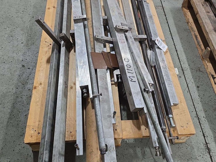 assortment-of-misc-machining-objects-and-project-materials,-threads,-and-rods-image-4