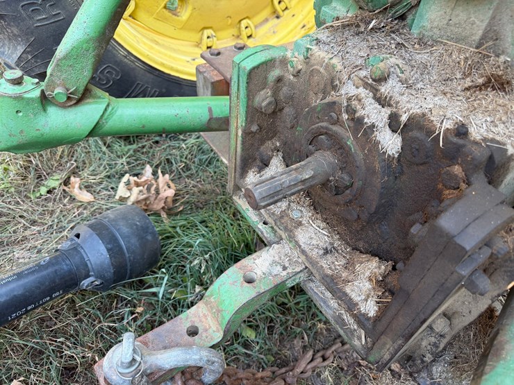 john-deere-4010-image-16