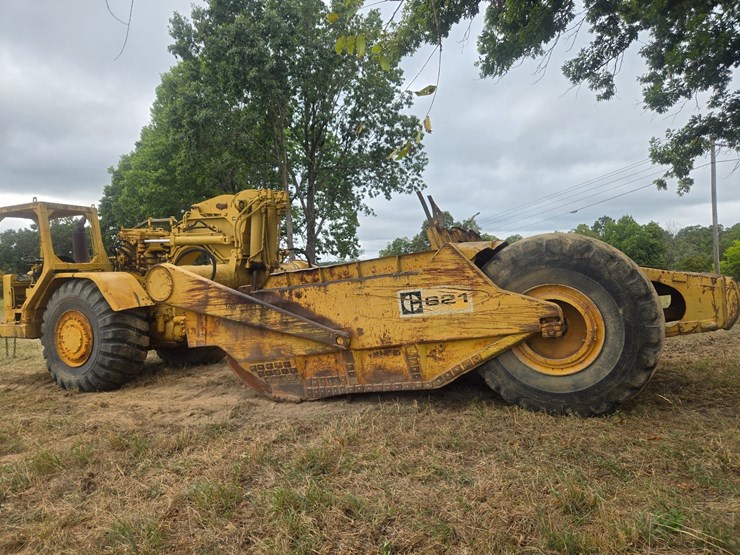 caterpillar-621-image-6