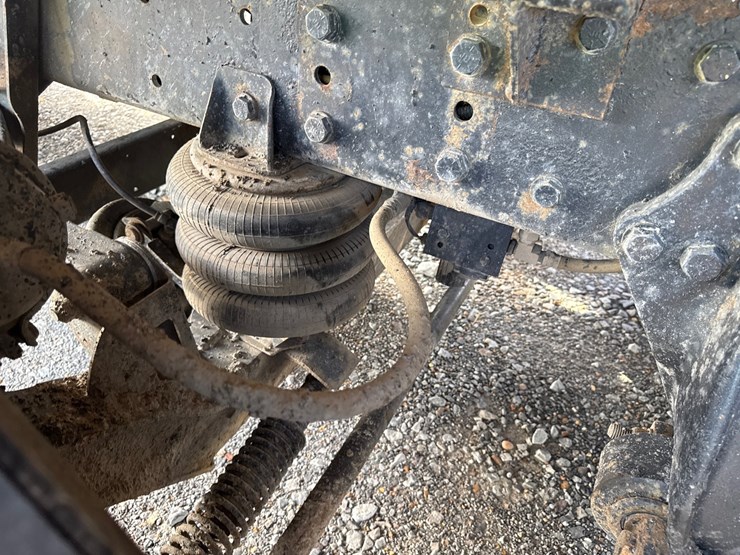 2010-kenworth-t800-image-15