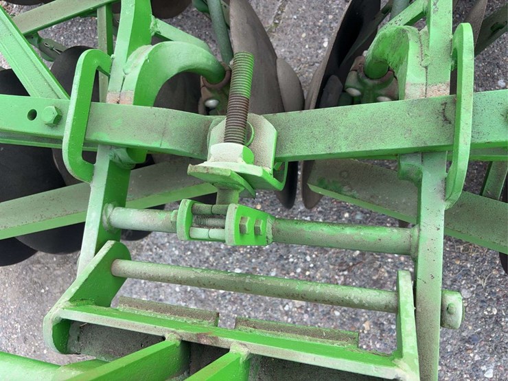 john-deere-three-point-disc-image-13