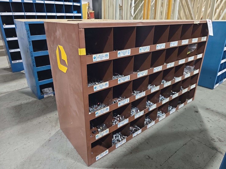 hd-5x-8-organizer-with-bolts,-nuts,-hardware,-cap-screws-image-1