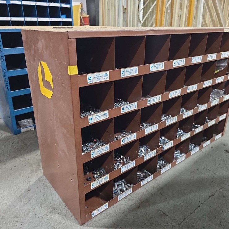 HD 5x 8 Organizer with bolts, nuts, hardware, cap screws