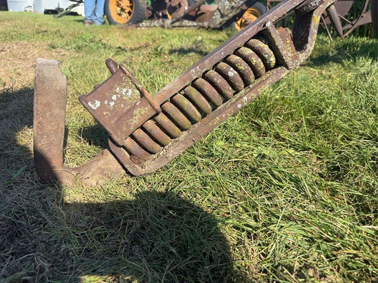 john-deere-14-image-9