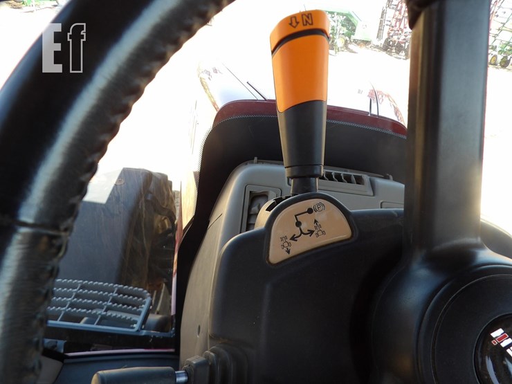 2014-case-ih-magnum-290-image-39