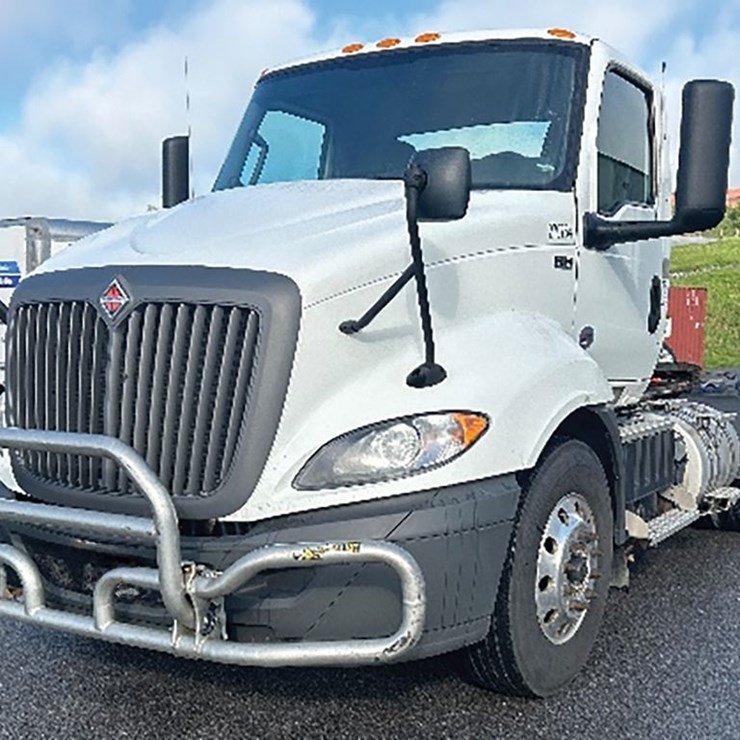2019 INTERNATIONAL RH613