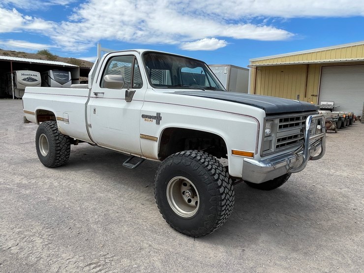 #1057-•-1986-chevrolet-ck10-(has-nm-title)-(on-site-in-las-cruces,-nm)-image-56