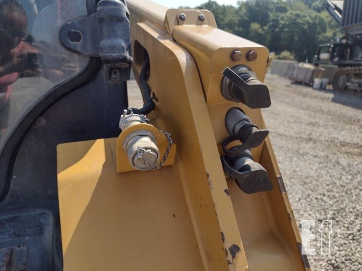 caterpillar-259d3-image-24